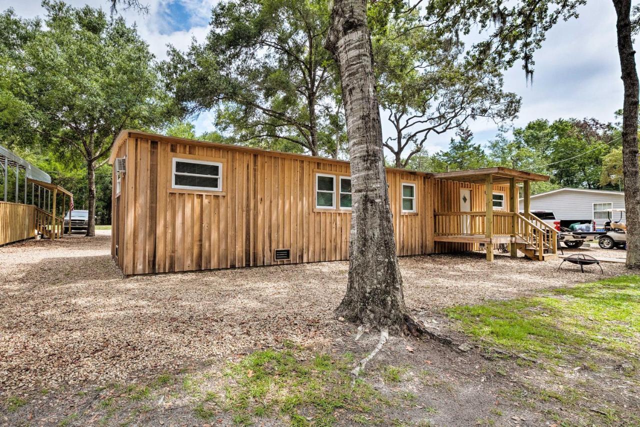 Cabin with Fire Pit, Walk to Steinhatchee River! Exterior foto